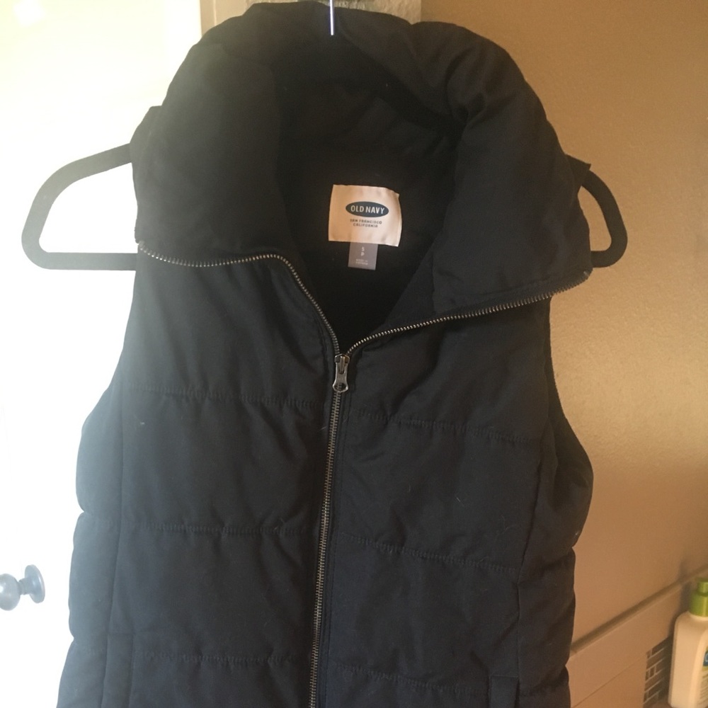 Black Puffy Vest